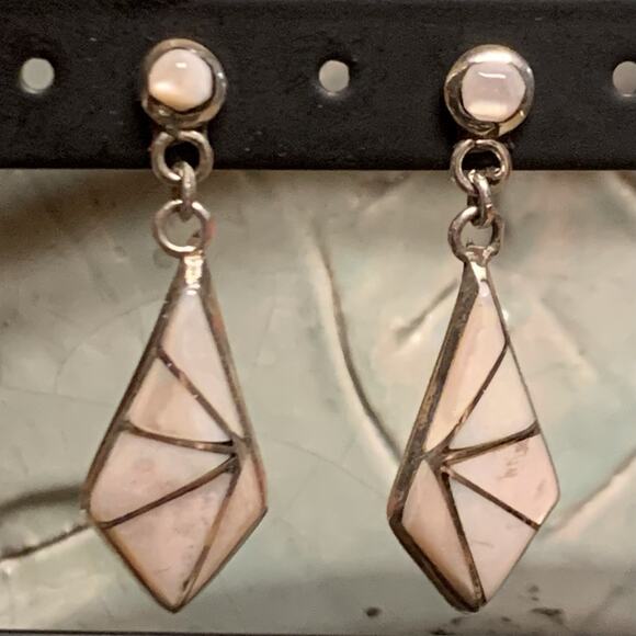 Zuni Artisan K.E.K. Sterling Silver & Mother of Pearl Inlayed Dangle Earrings - Picture 2 of 8